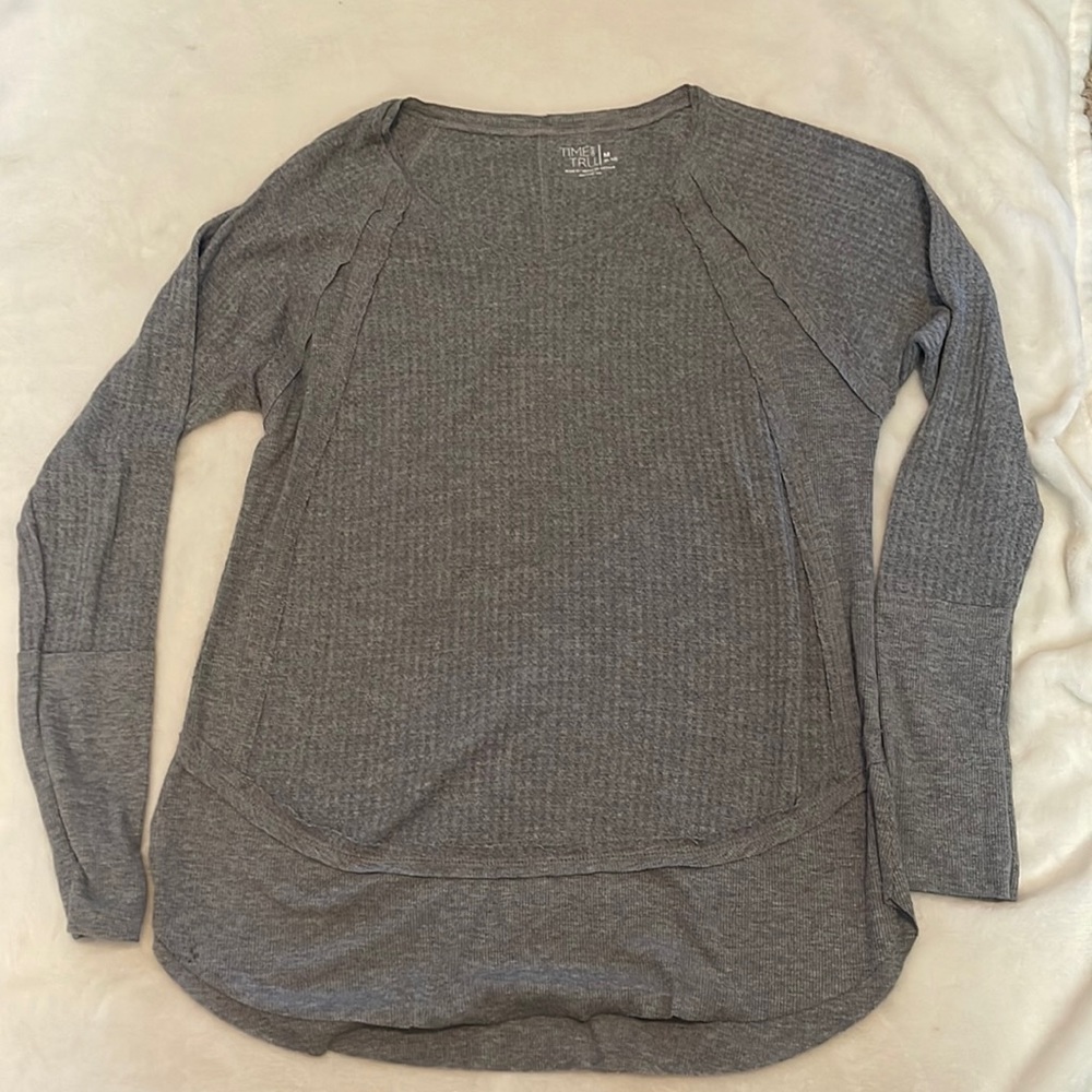 Light grey waffle knit light sweater